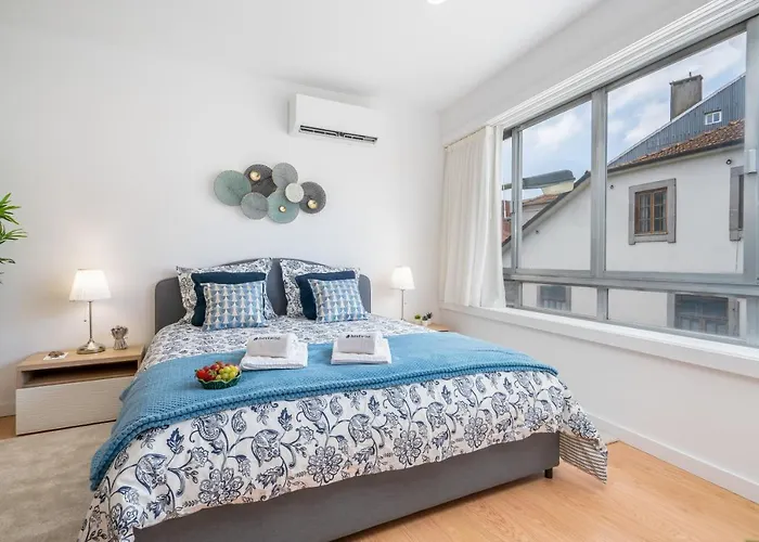 Host Wise - Comfy Sunny Flat - Prime Location Apartment Porto