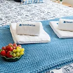 Host Wise - Comfy Sunny Flat - Prime Location Porto